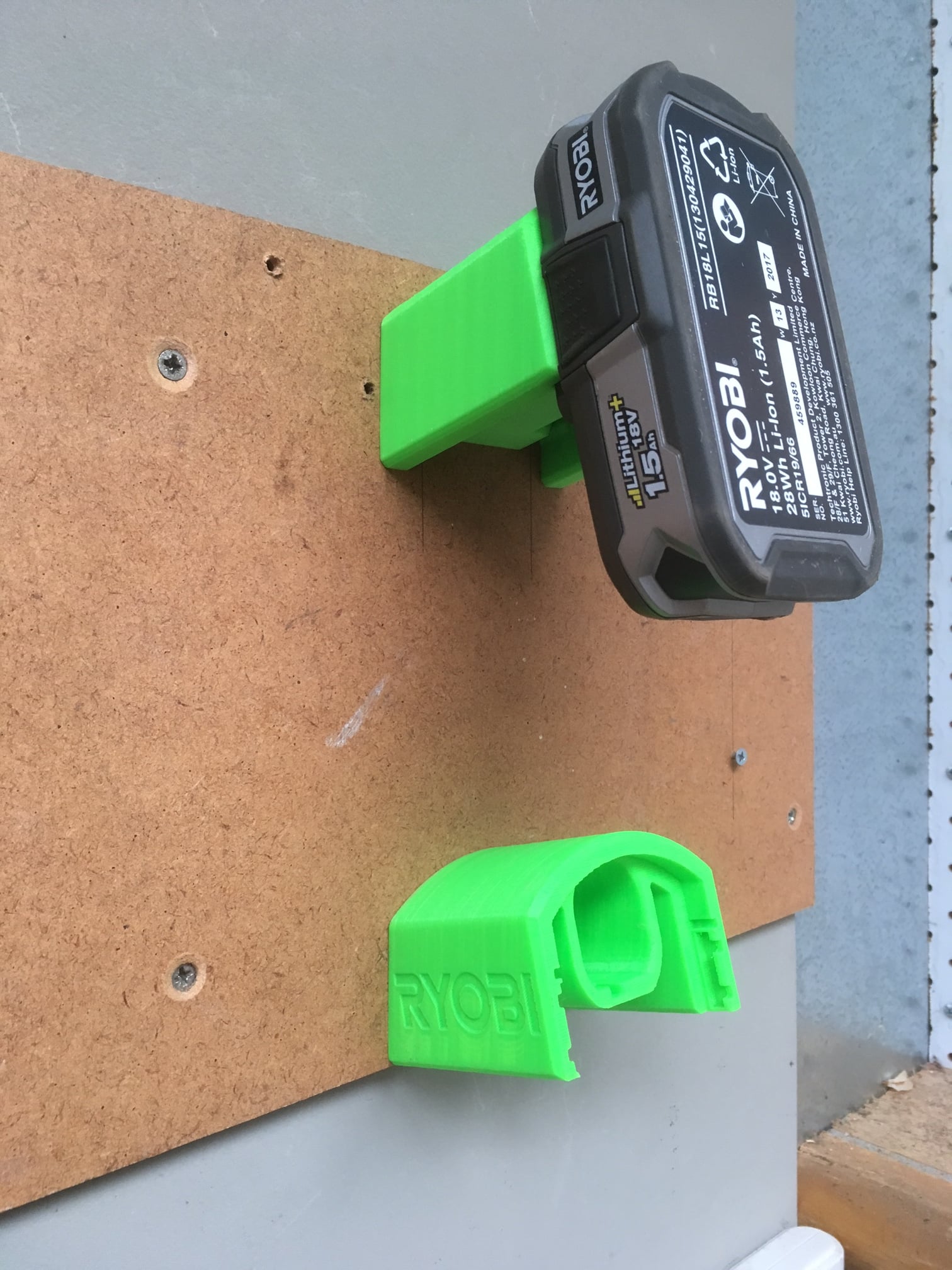 Ryobi 18v Battery Holder - Remix