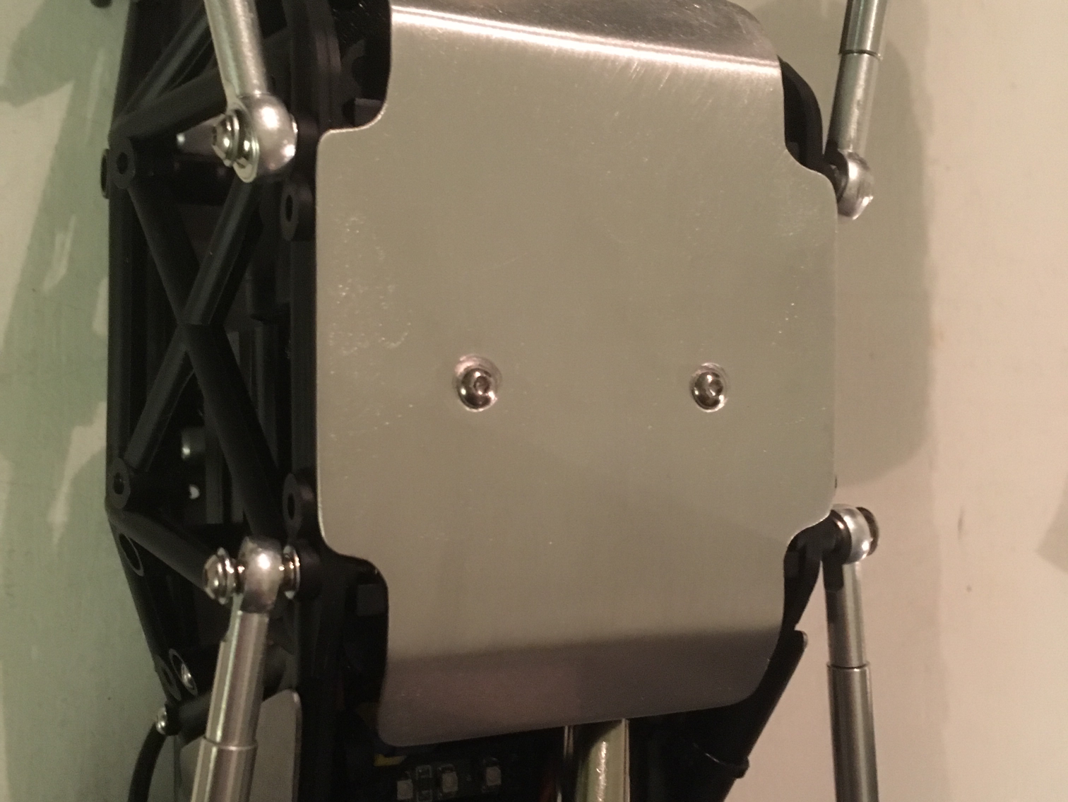 Gmade R1 1:10 Scale Rock CRAWLER Buggy skid plate 2