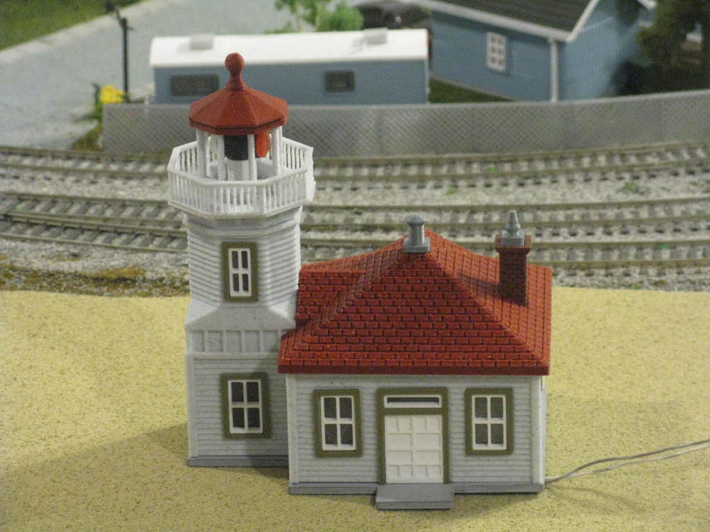 HO Scale Mukilteo Lighthouse with Lighted Rotating Beacon