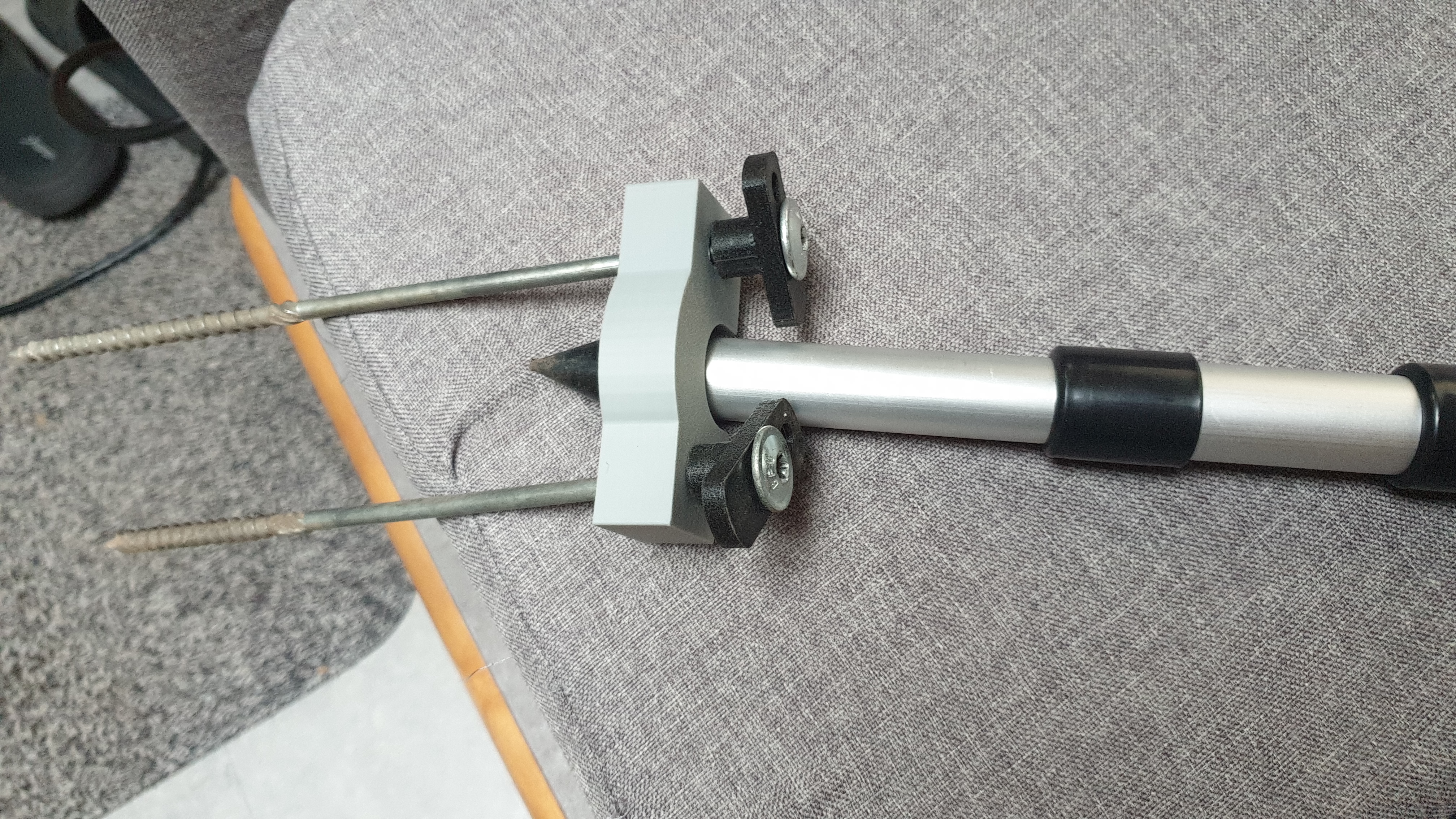 Halterung Anpressstangen/ Andruckstangen Vorzelt für Camper Bracket pressure rods/pressure rods awning for camper
