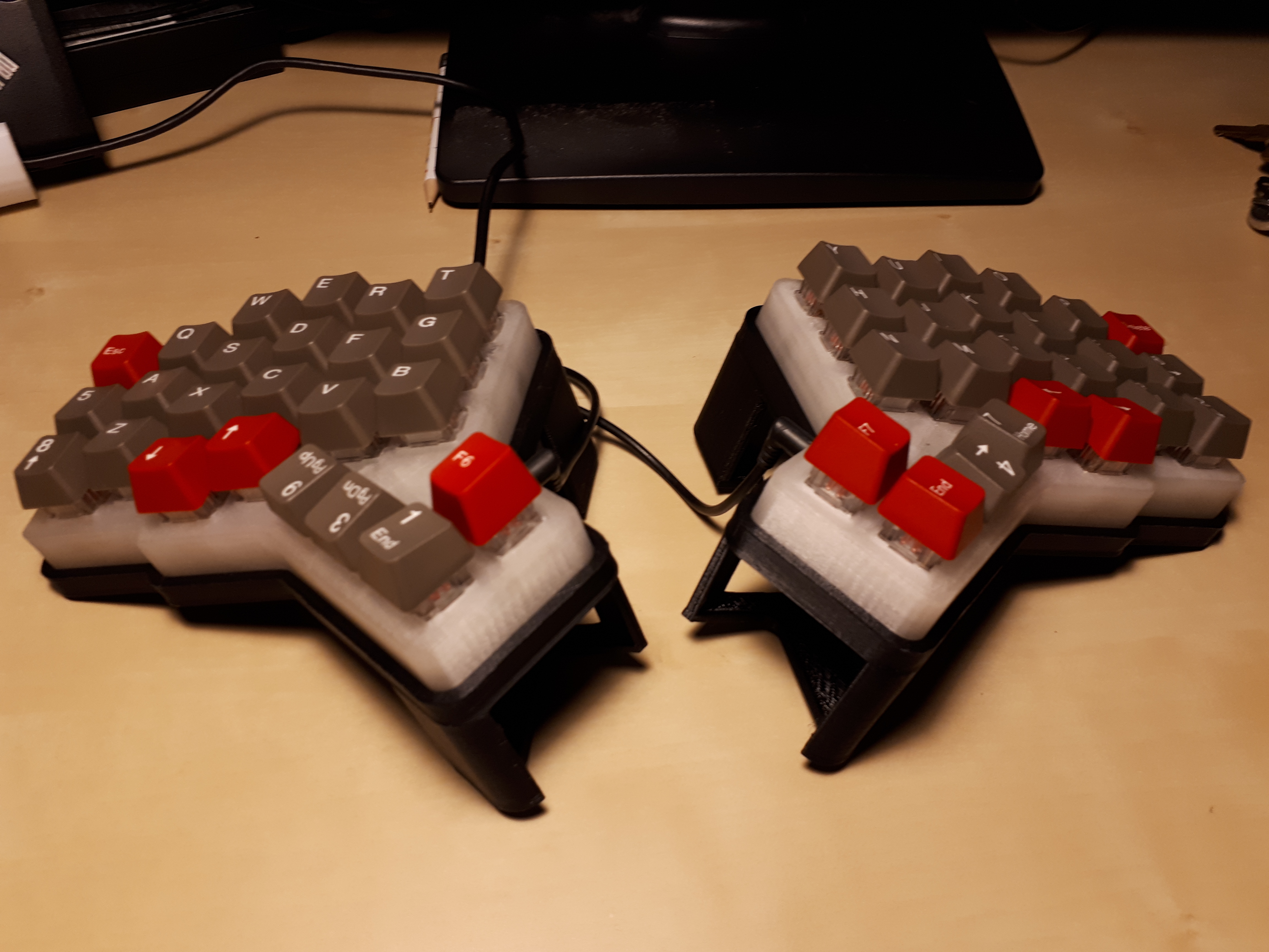 Ergonomic Keyboard Crocodox 2 (Matias switches)