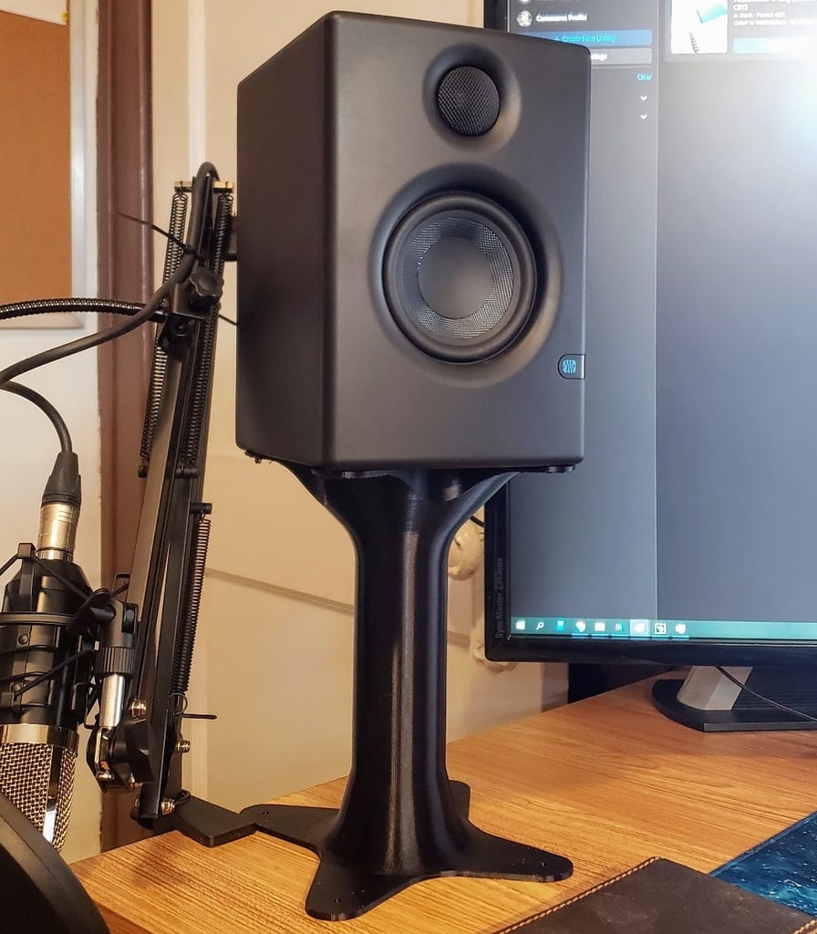 Speaker stand for 3.5" studio monitors 