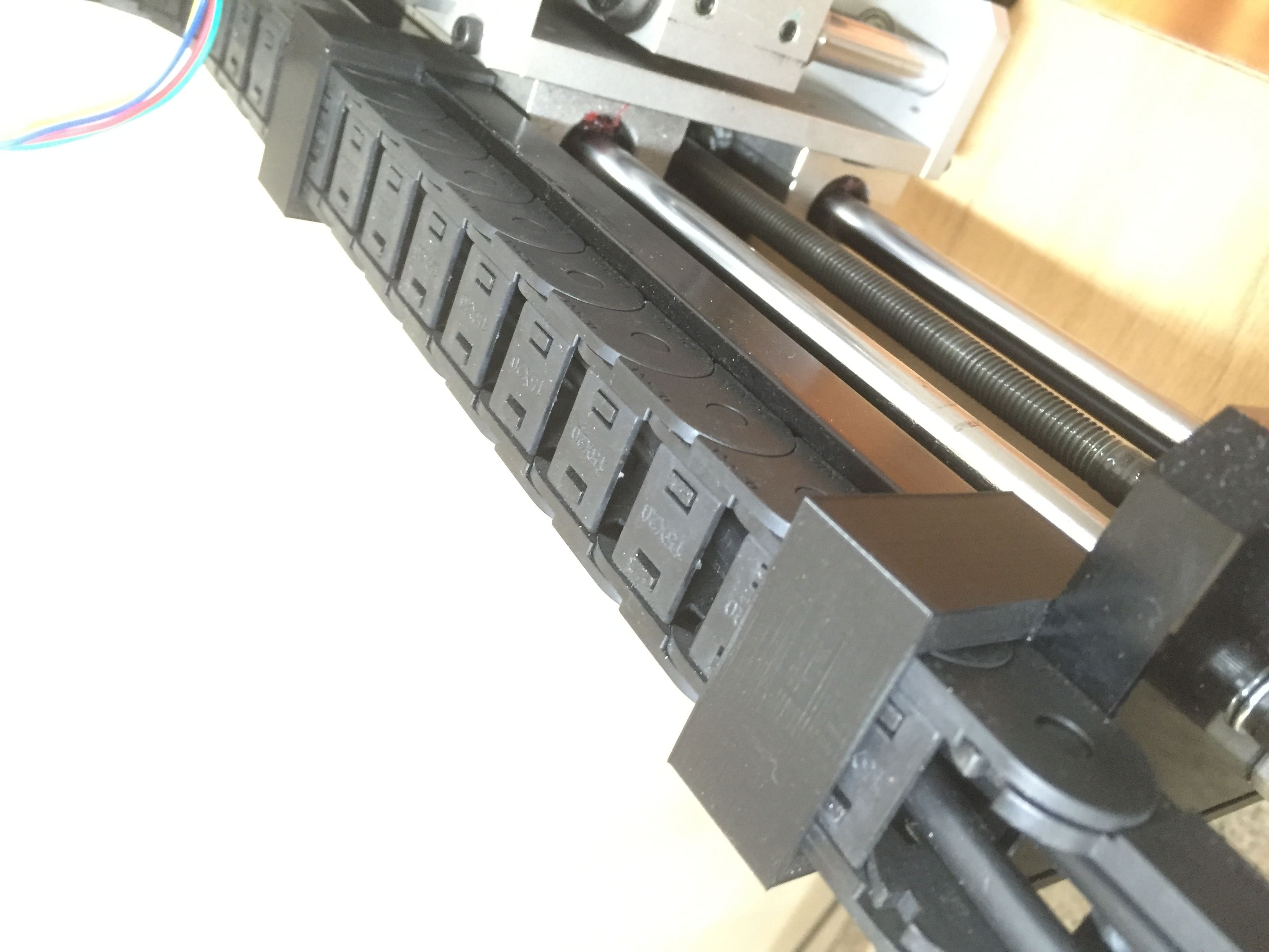 Sable2015 cable track fixture