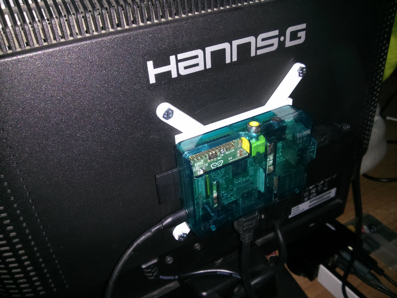 Raspberry Pi (model B with SB Case) bracket for VESA-mount