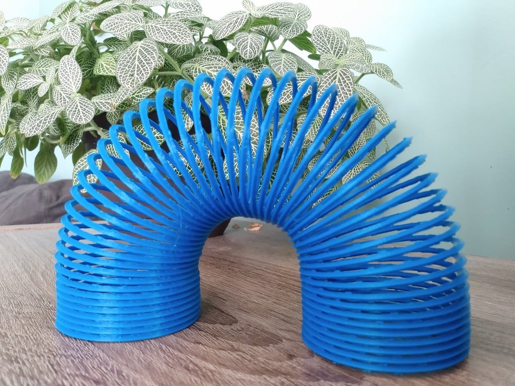Slinky (print-in-place)