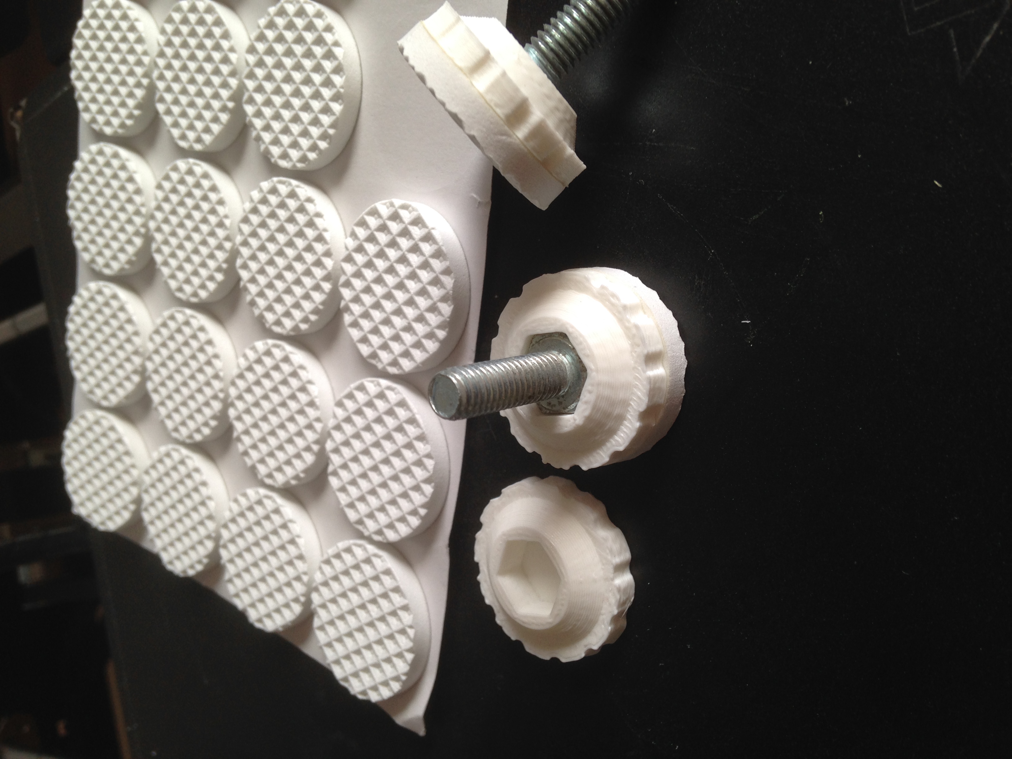 Parametric hex bolt foot