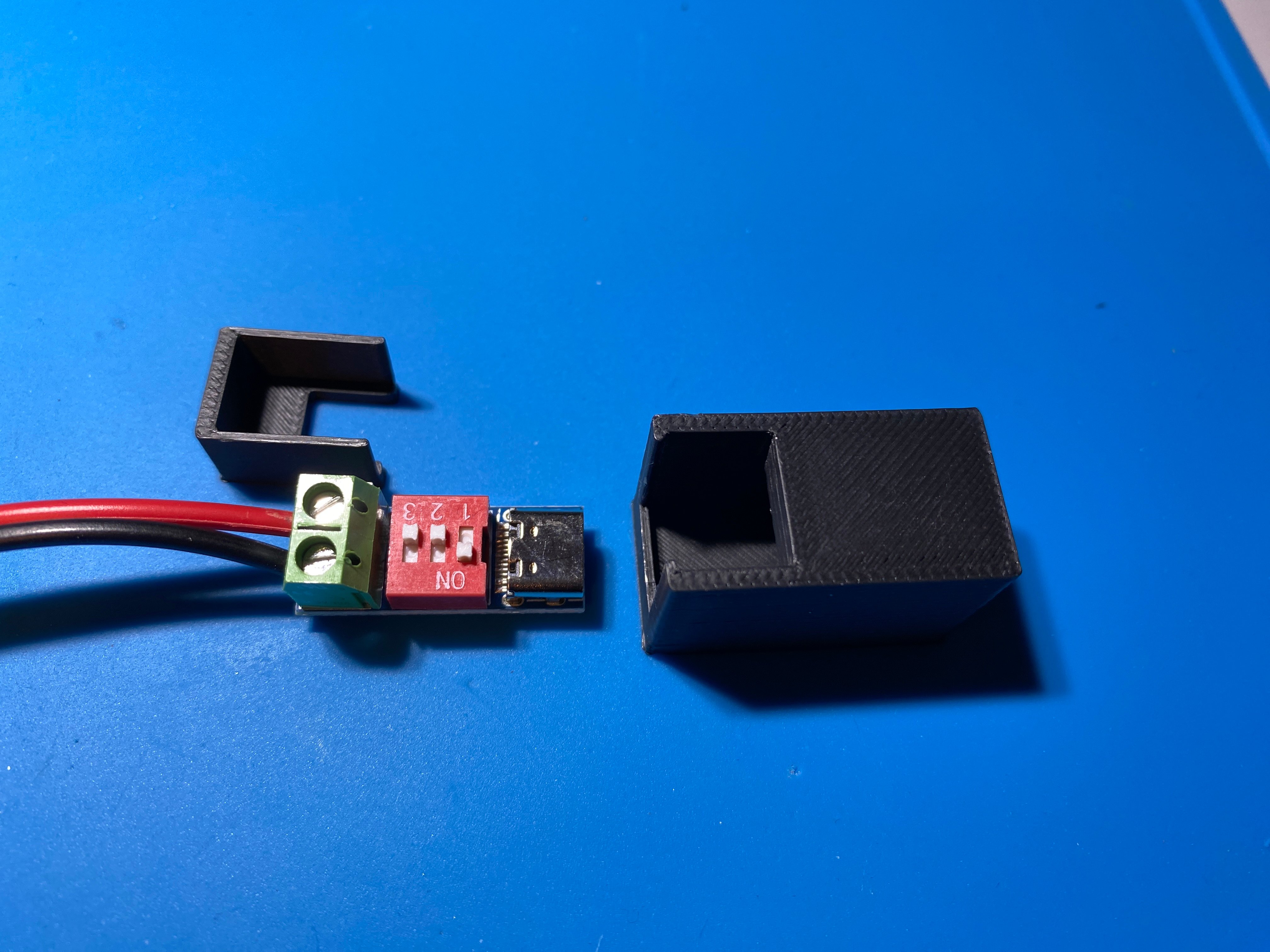 USB C PD Trigger board enclosure