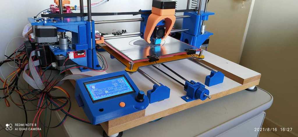 Printer 3D Plus Maker (impressora 3D Plus Maker)