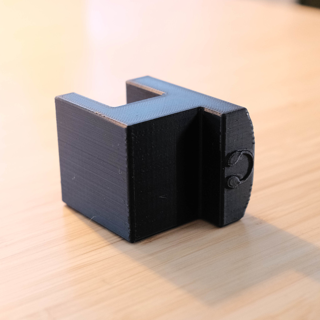 Compact Headphone Clamp for Fully Standing Desk