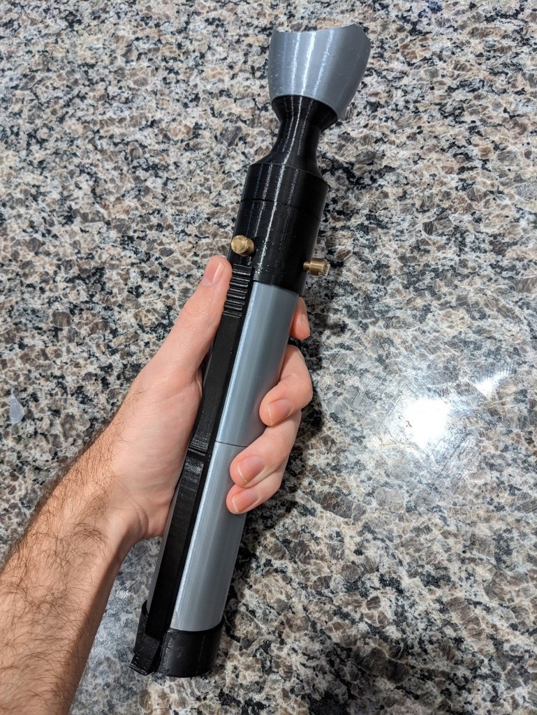 Yun's Lightsaber, 2-piece handle