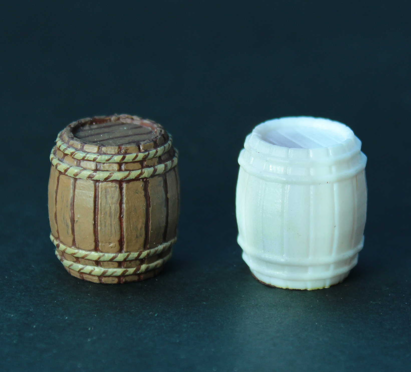 Miniature barrel