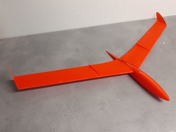 Svanen - hand launched free flight glider