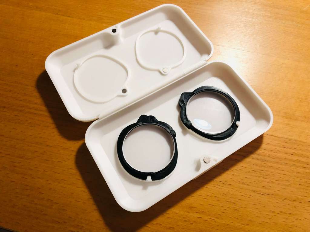 Quest 2 Prescription Lens Adapter and Case