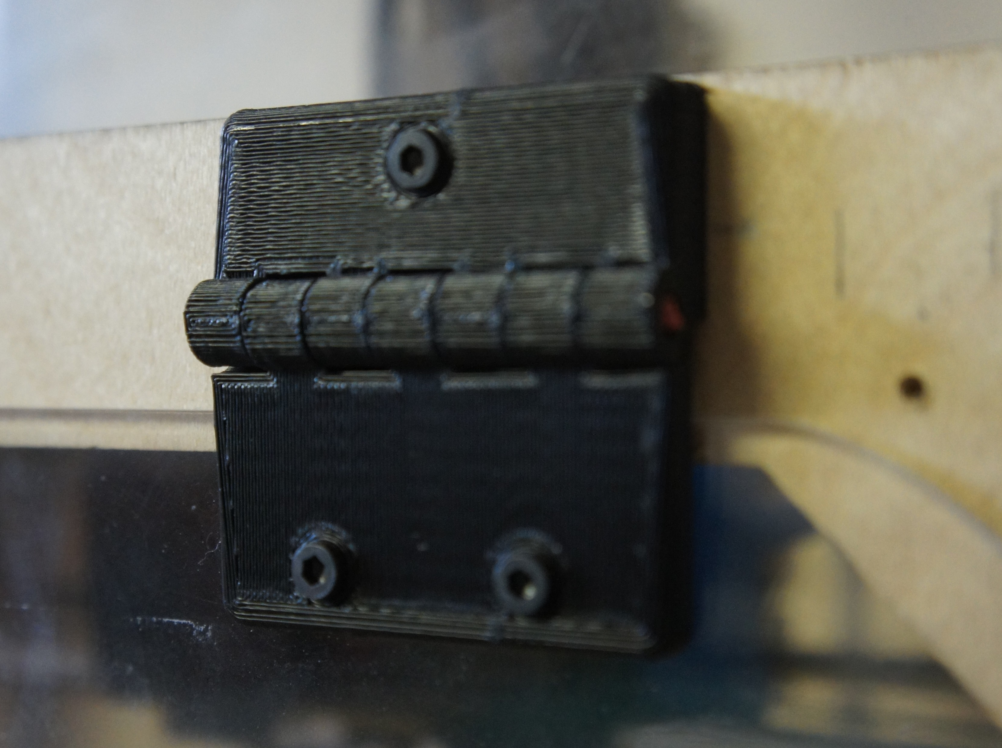 Replicator Front Door Hinge