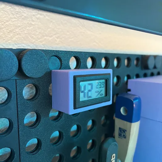 Miniatura 4 do modelo 3D Hygrometer Threadboard Holder