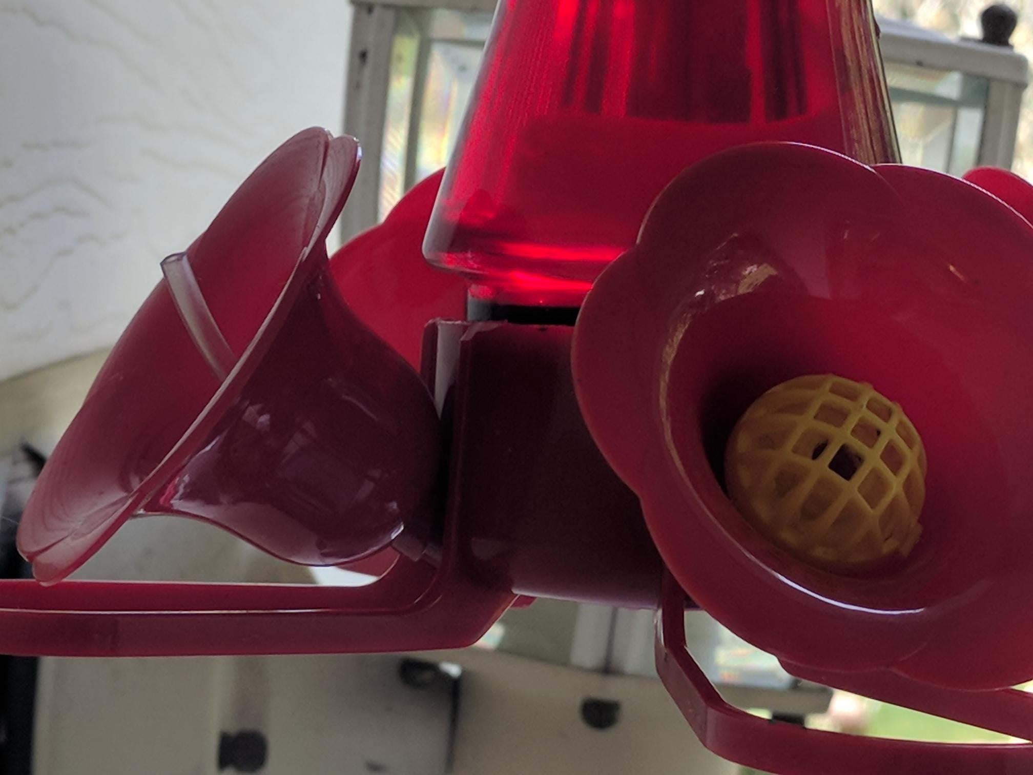 Humming bird feeder drip stop mod