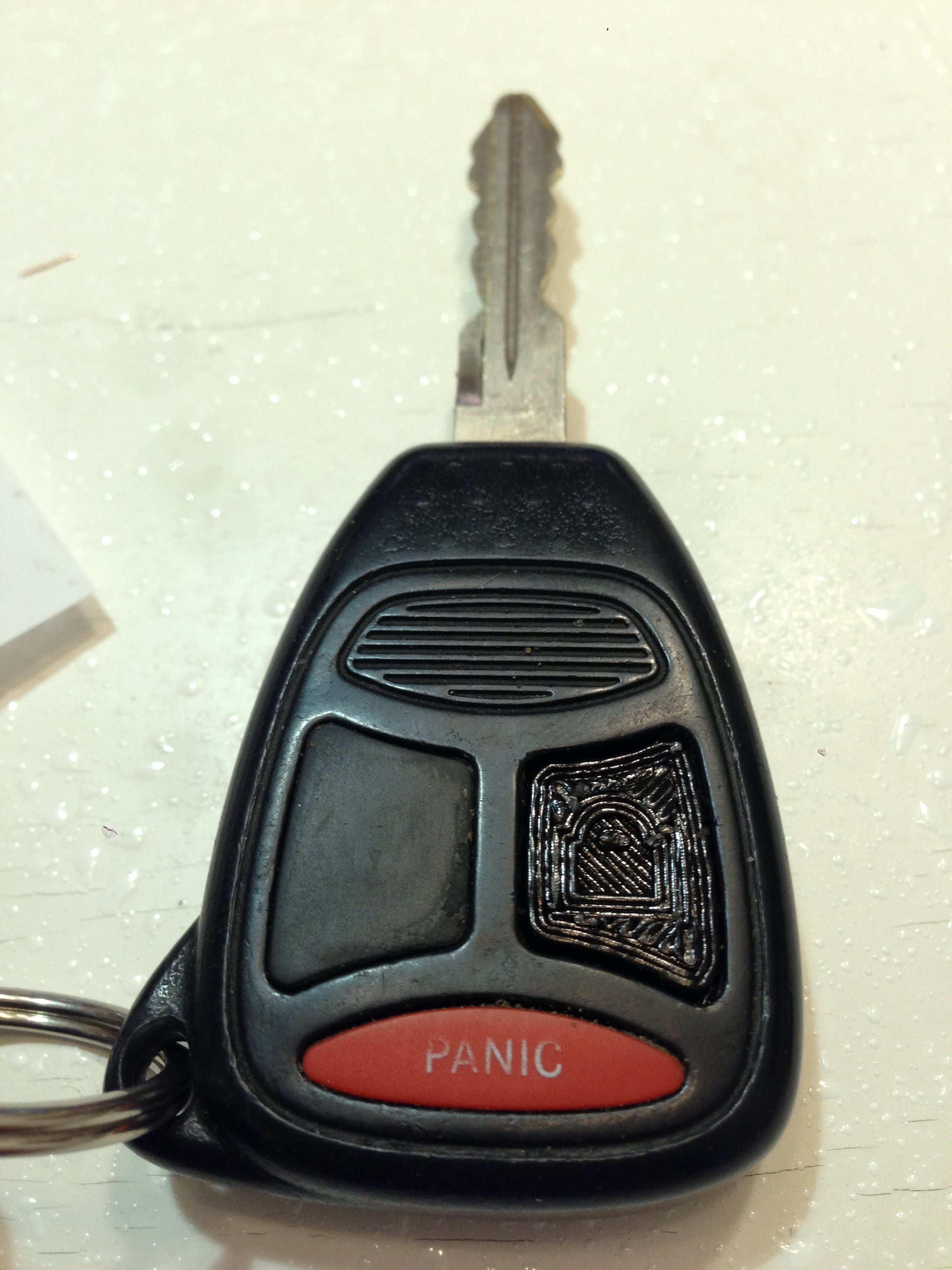 Dodge Magnum / Charger remote button Keyfob 2005 / 2006