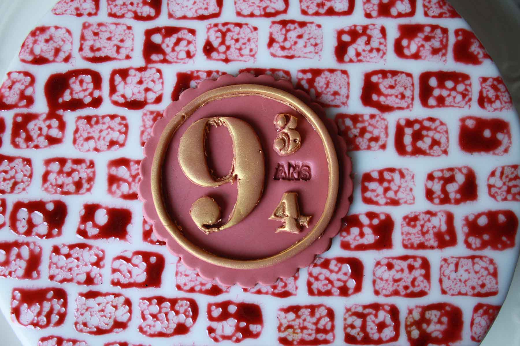 Harry Potter cake : Platform 9 3/4