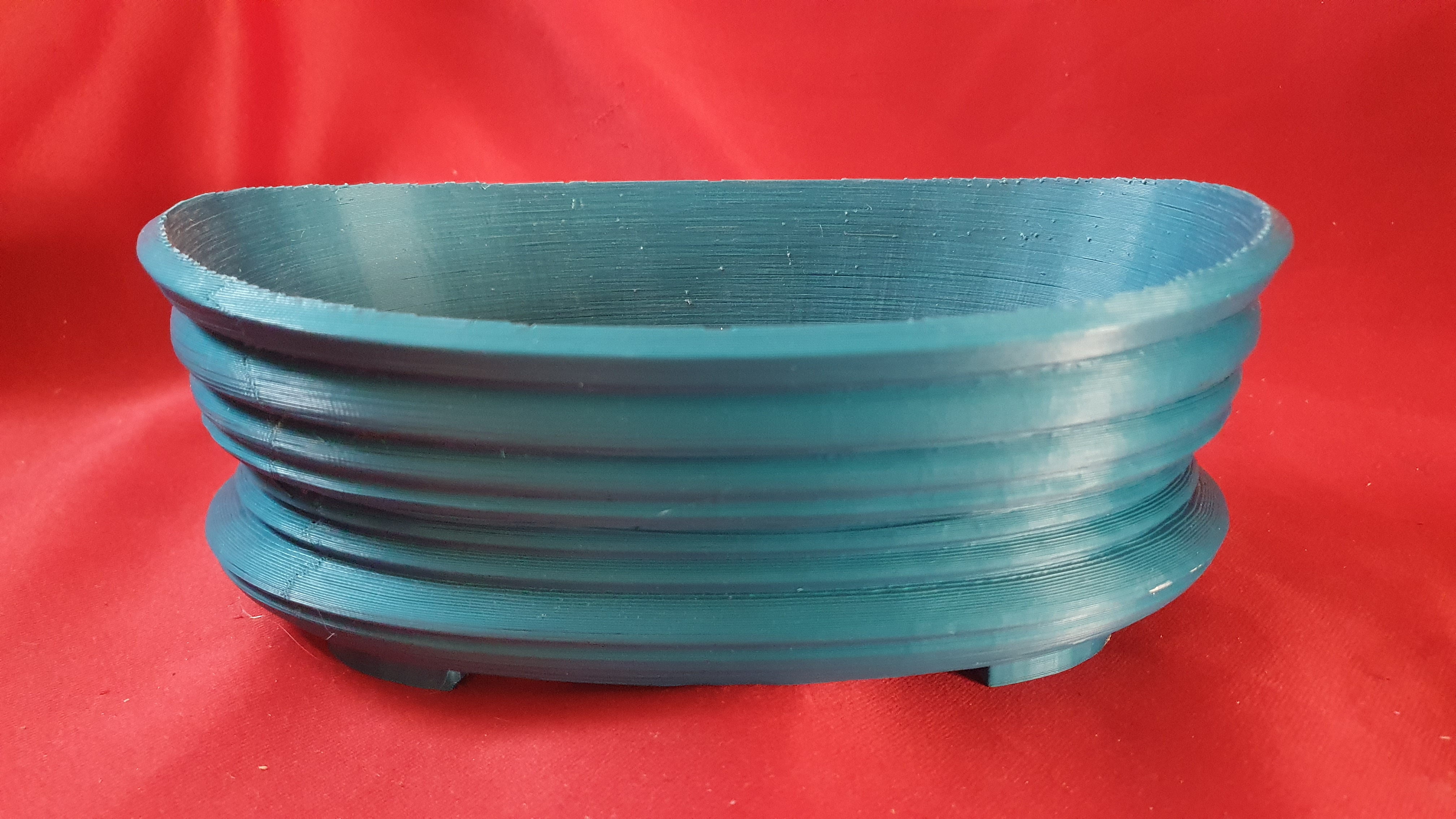 PRETTY OVAL BONSAI POT