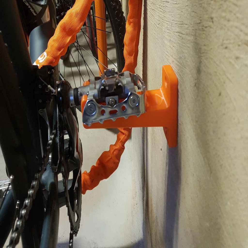 Bicycle pedal wall mount