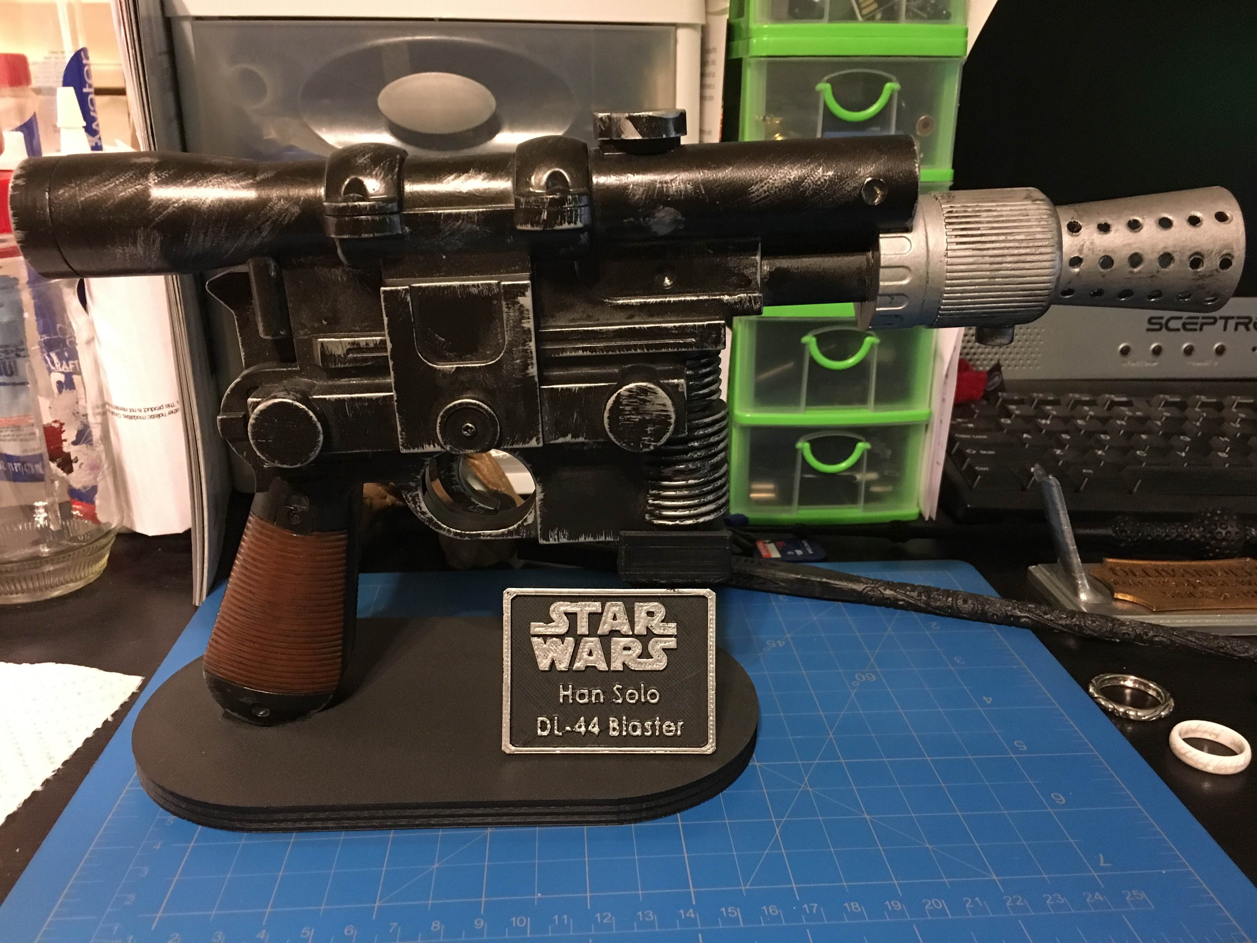 Stand Name Tag Skrews For Han Solo Blaster By Neverworks