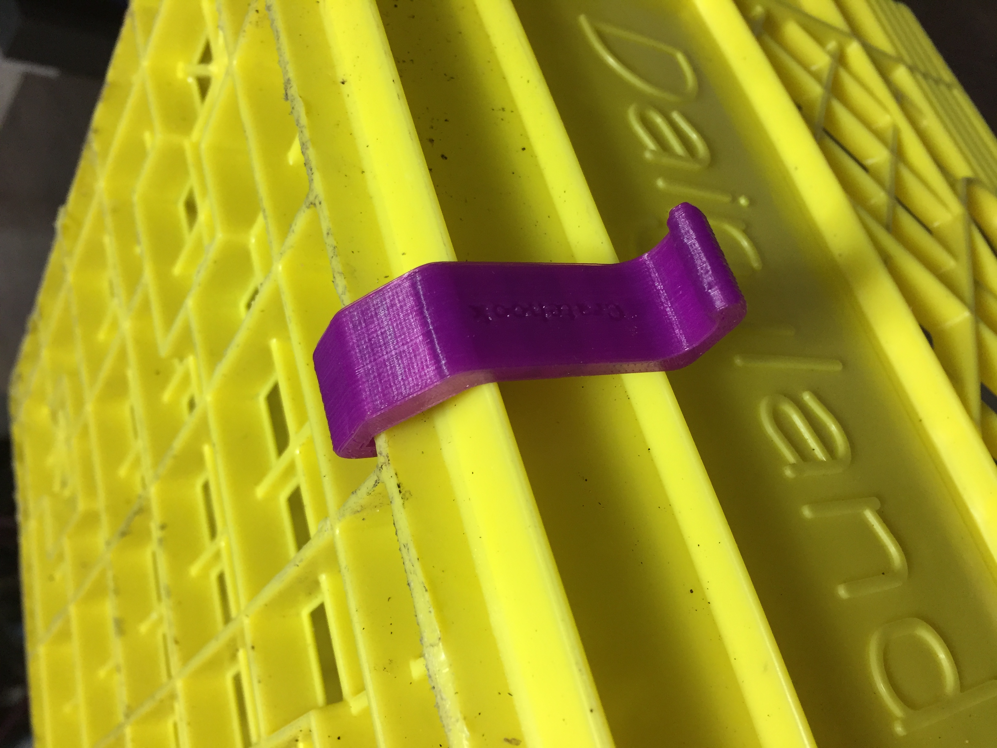 Cratehook - Snap-in Milk Crate Hook