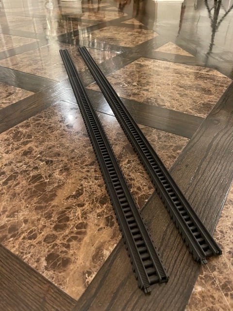 Straight and curved Trackmaster Track (New Style)