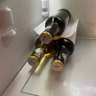 Simple Bottles Staple 3D model