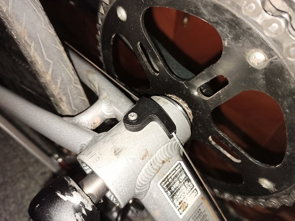 Bottom bracket cable guide