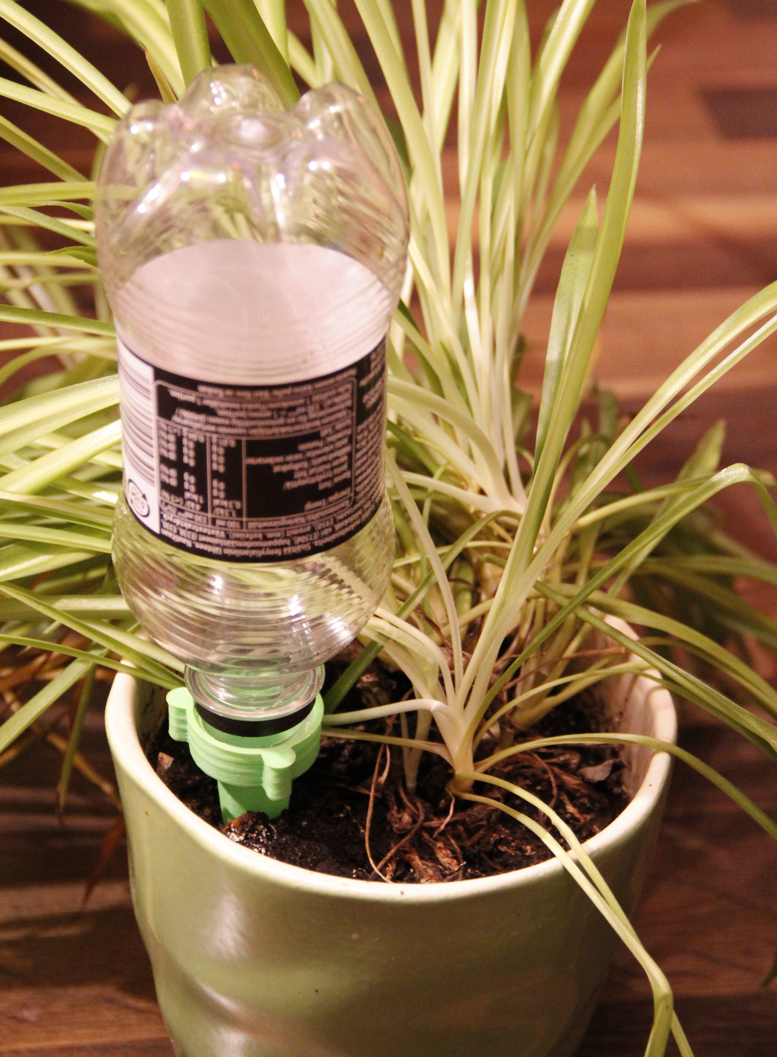 Water Spike, Automatic Plant Watering PET bottle Apparatus