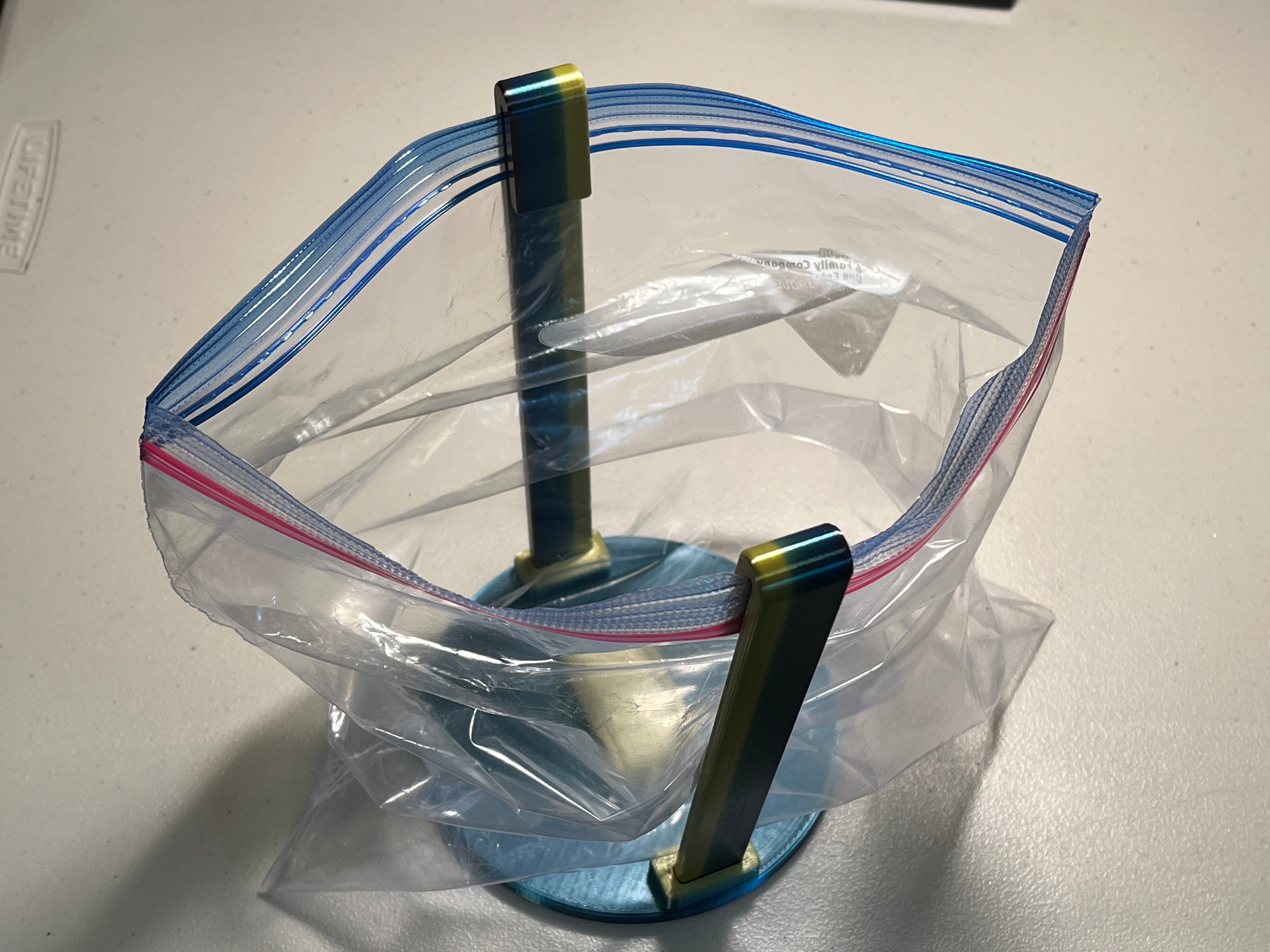 Gallon Ziploc Bag Holder / Opener