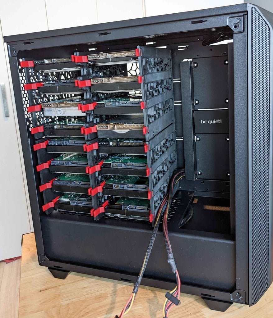 16-bay 3.5" DAS made from an ATX computer case