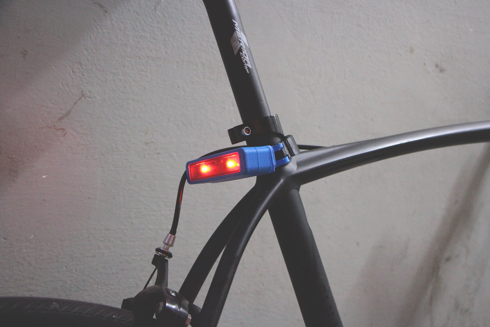 LEA Bicycle Light (Low Energy Automatic)