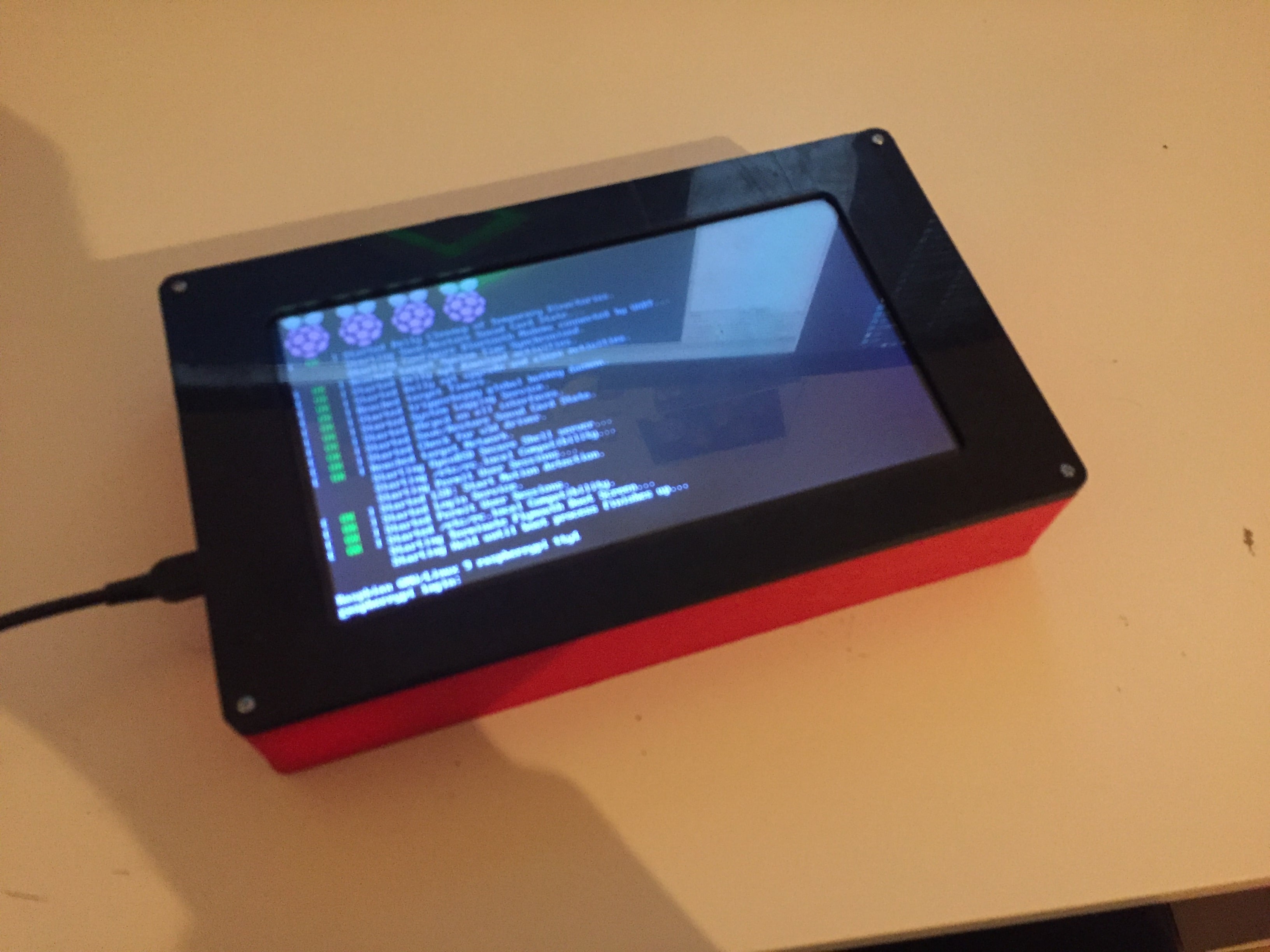 Official 7" Raspberry Pi Screen Case