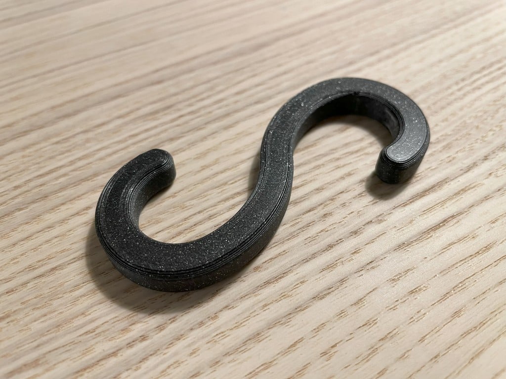 S-shaped hook for curtain rods