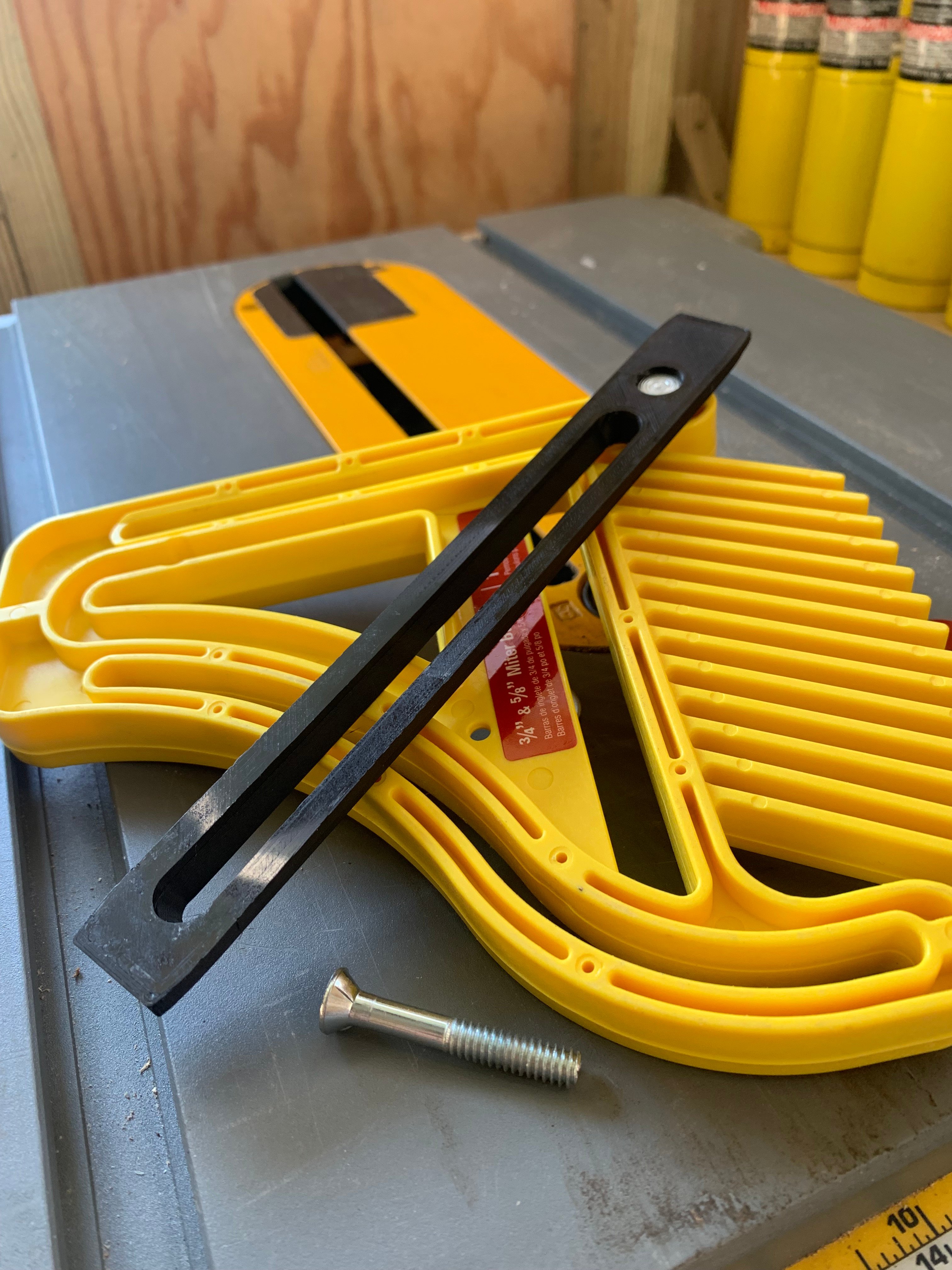 Featherboard slot slide for Dewalt table saw
