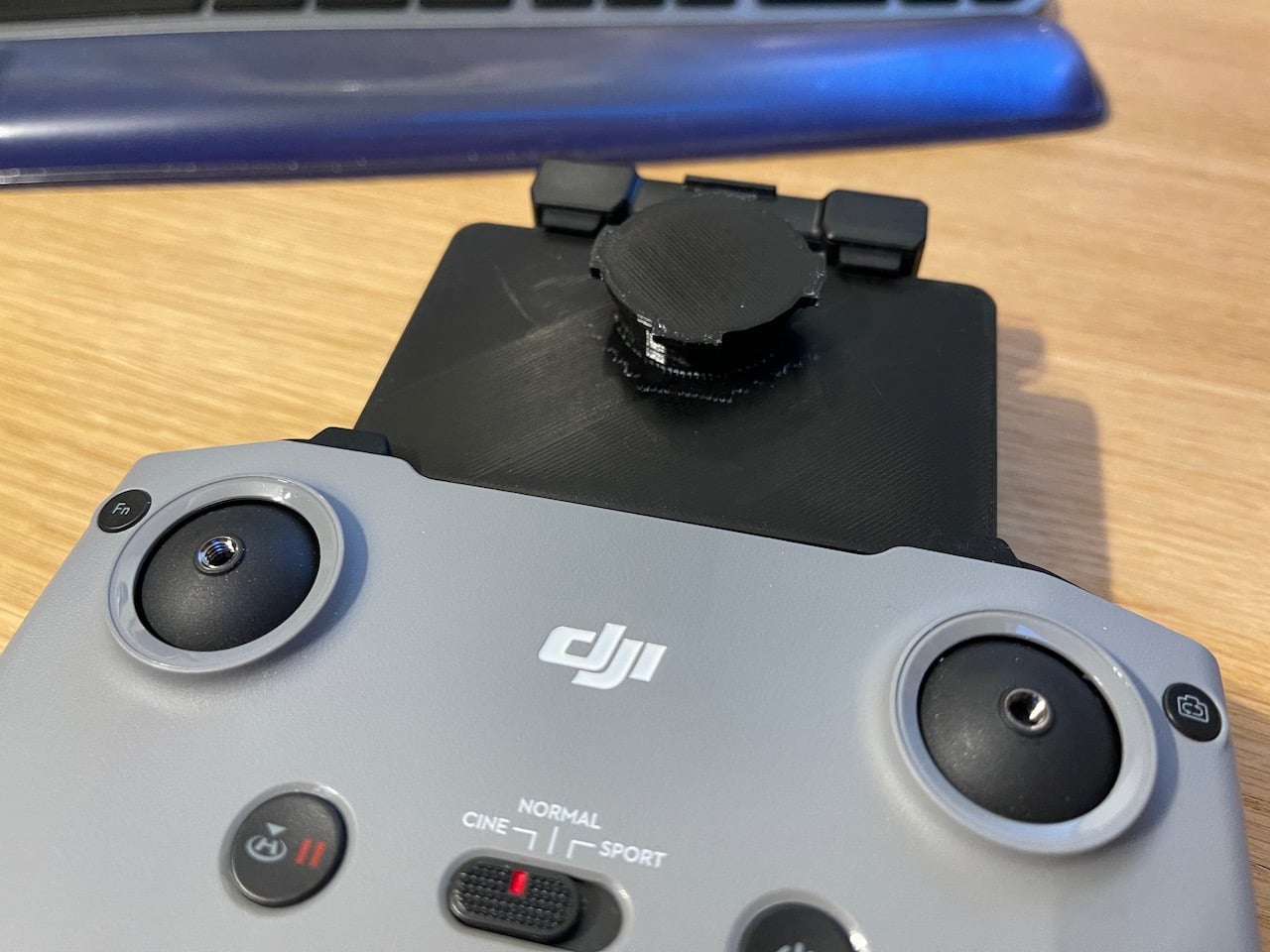 Quad Lock Plate - DJI Mini 2 Remote Control iPhone 12 Pro Max