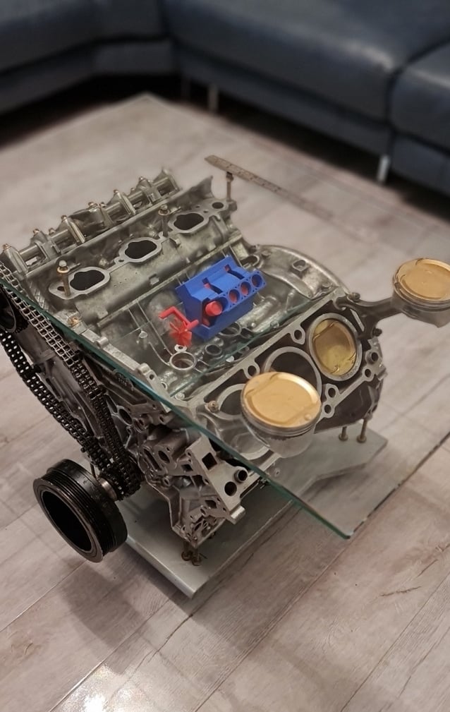 Mini V8 Working Engine V2