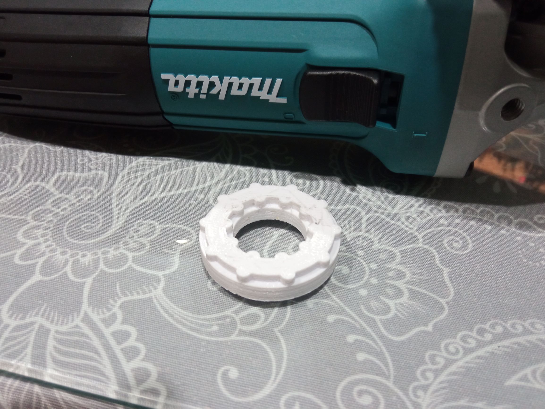Angle spacer for Makita or universal.