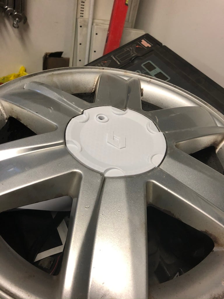 Renault Megane Alloy wheels centre cap