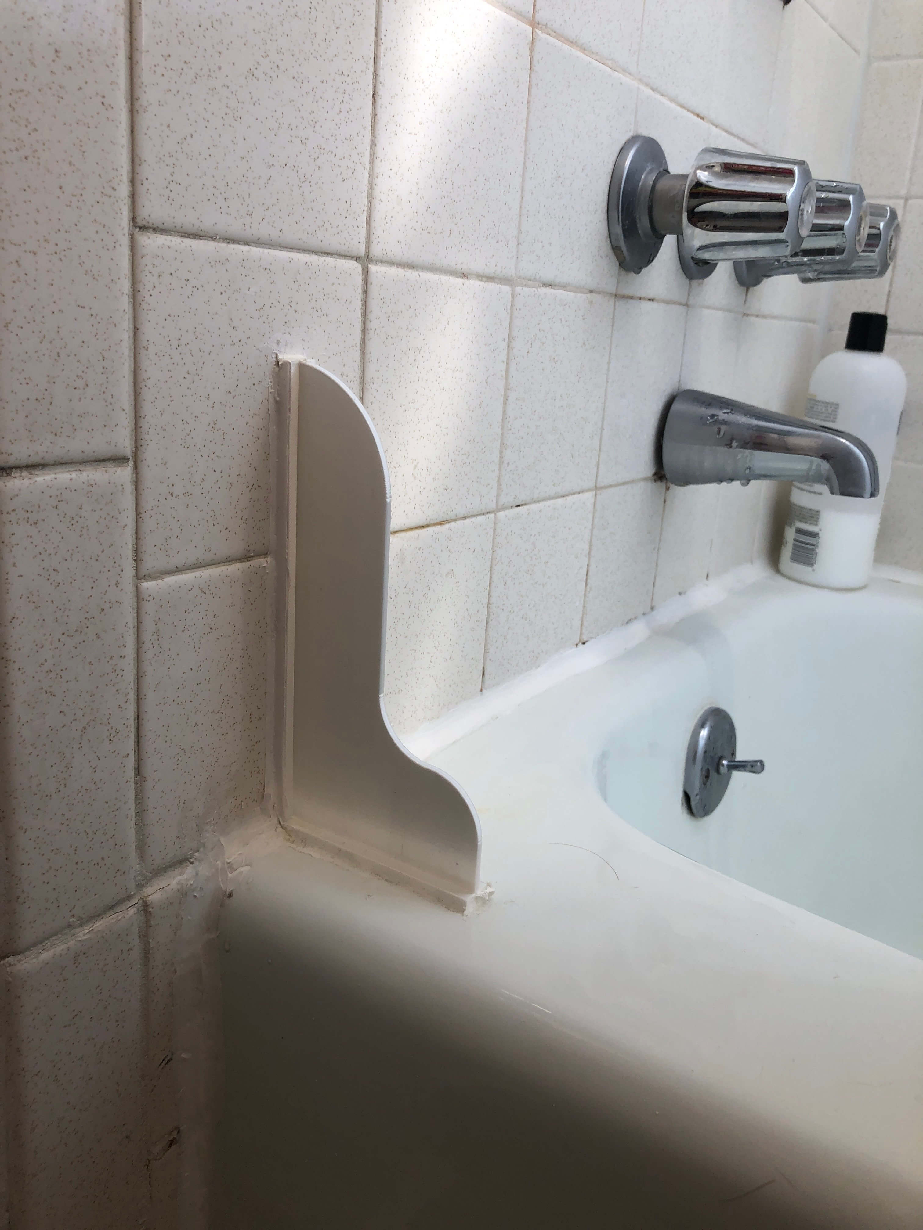 Shower Corner Splashguard