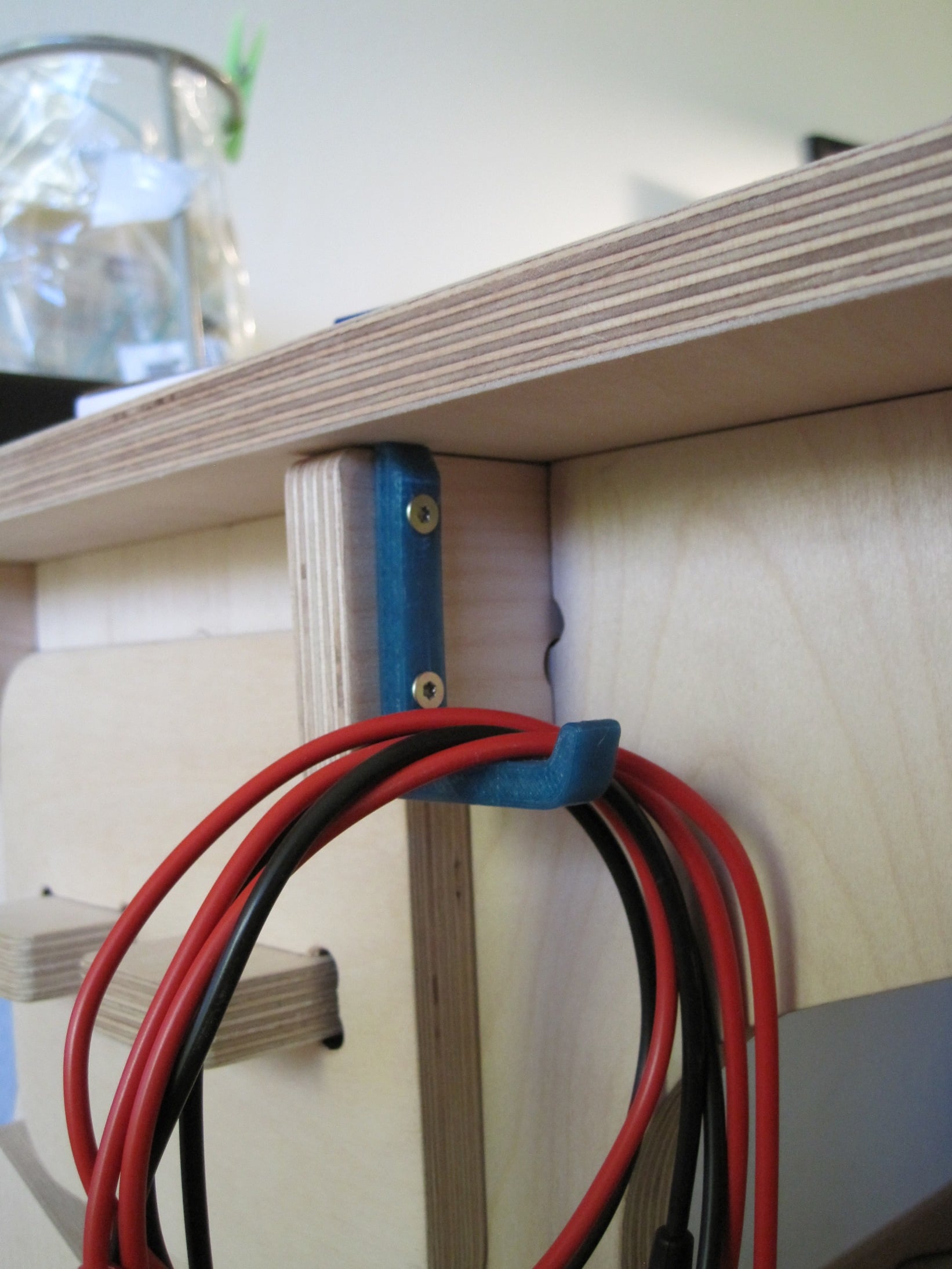 Useful cable/coat hook