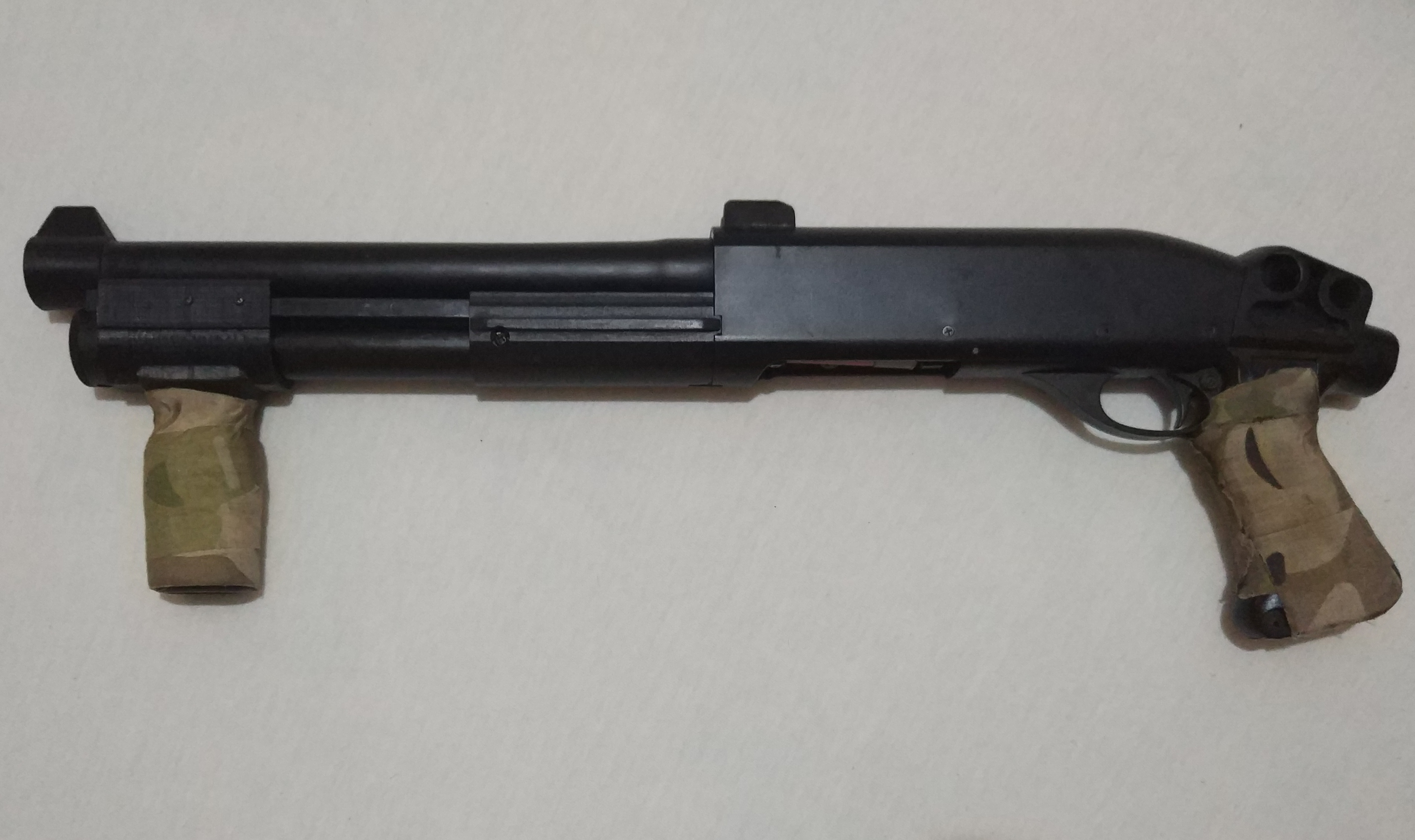 CYMA shotgun handguard and grip