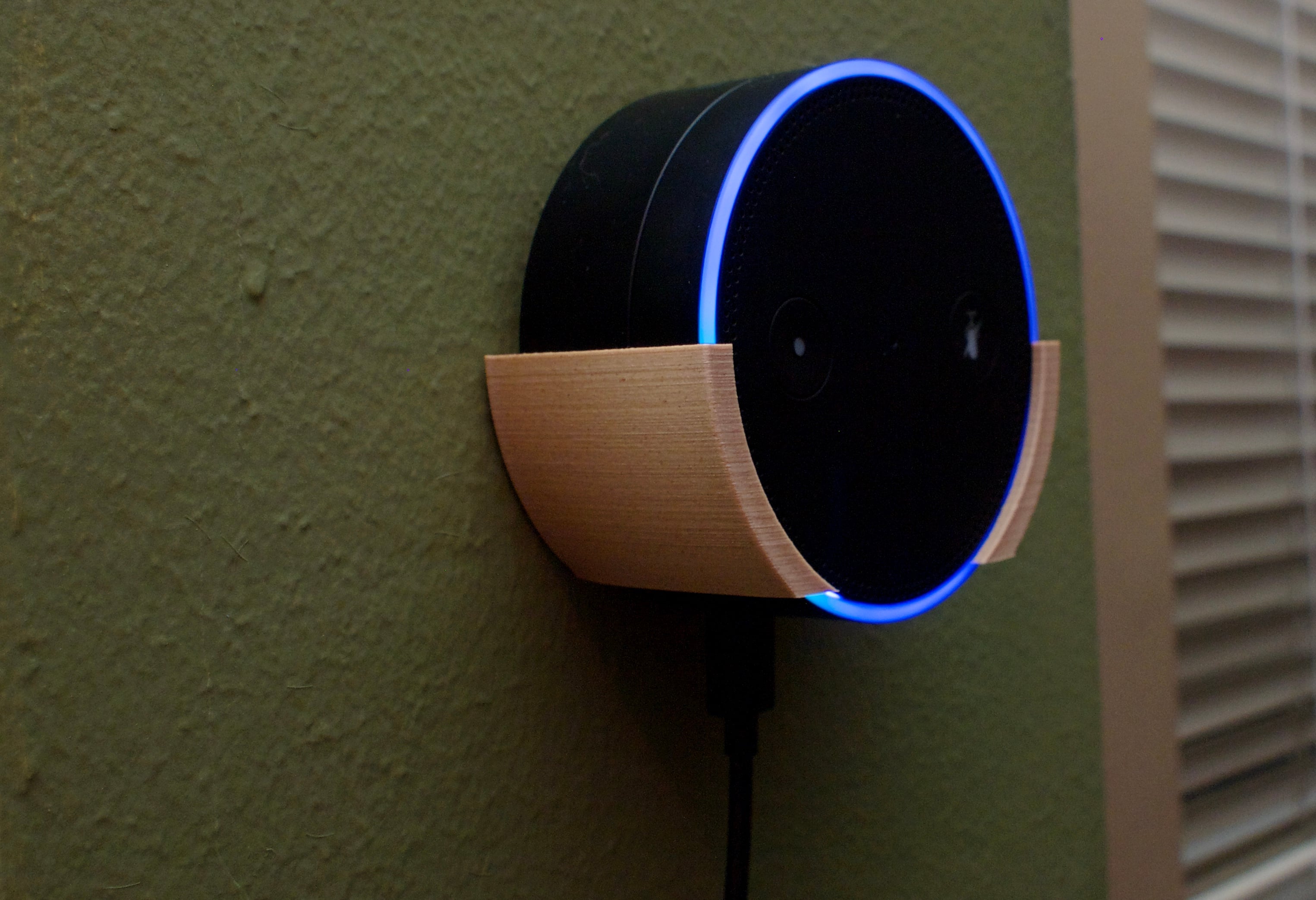 Snap fit wall mount for Gen 1 Amazon Echo Dot