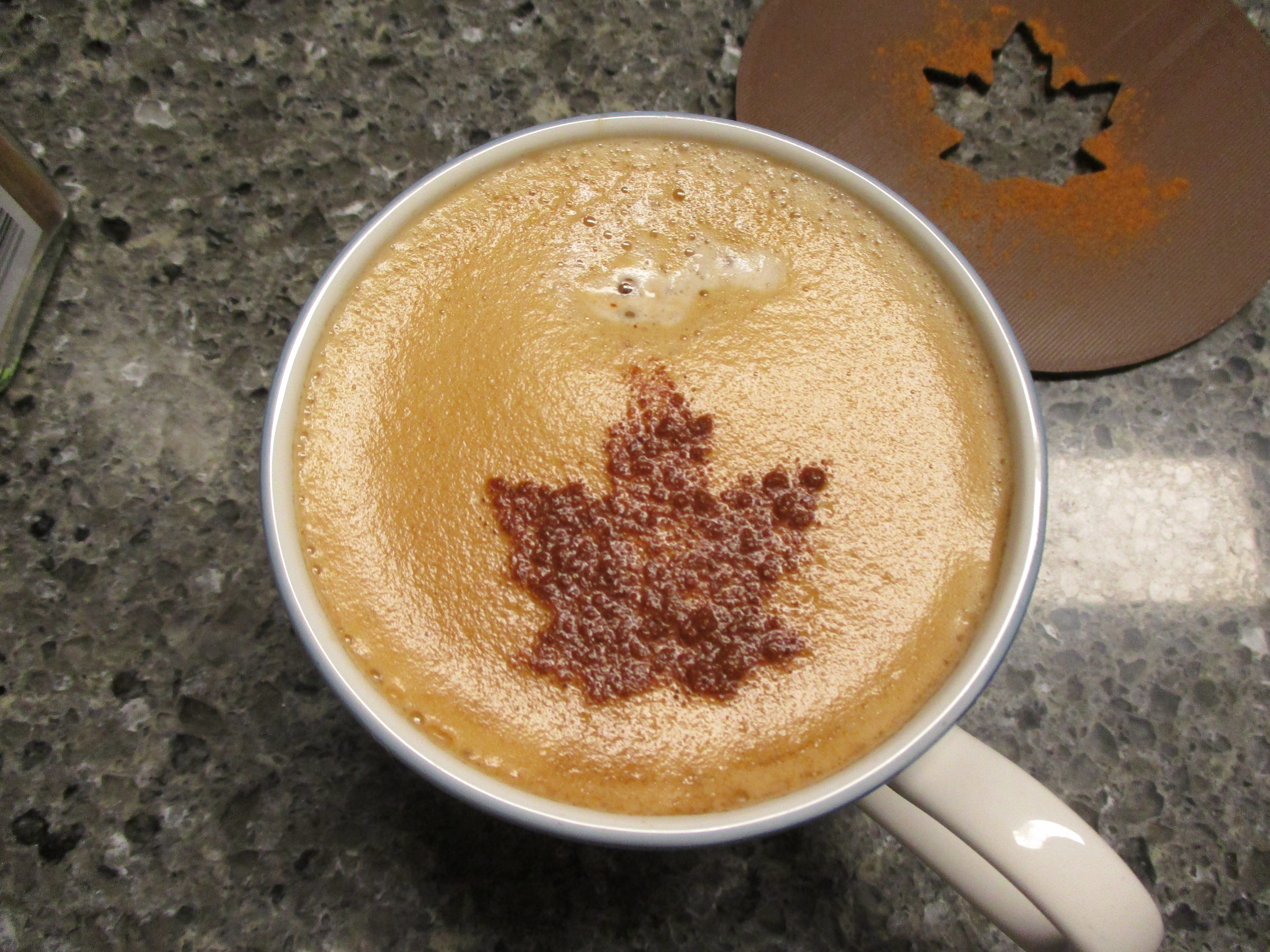 Coffee stencil - maple leaf set
