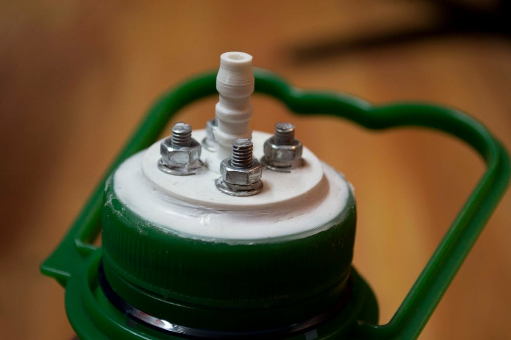 5l water bottle hose adapter 