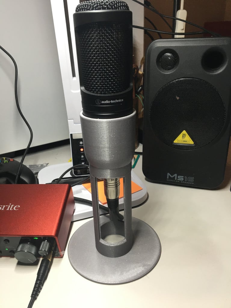  AT2020 - Simple Microphone Stand