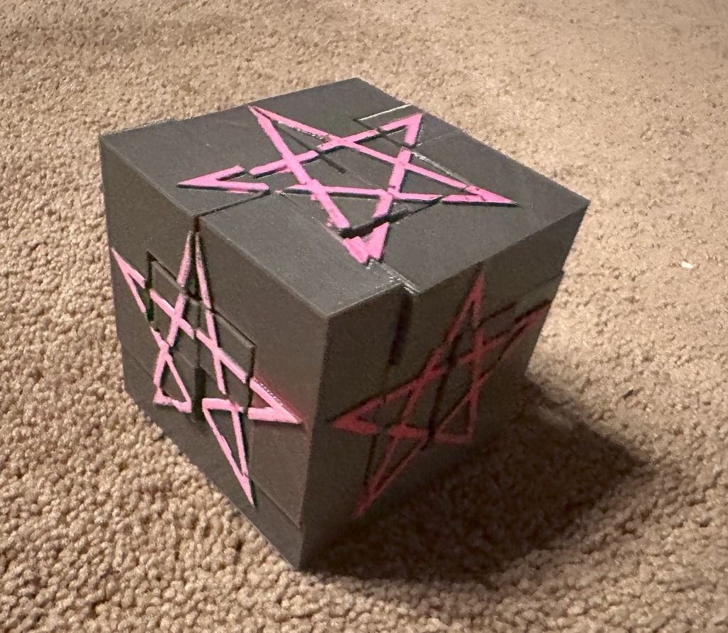 Survivor Puzzle Cube 4