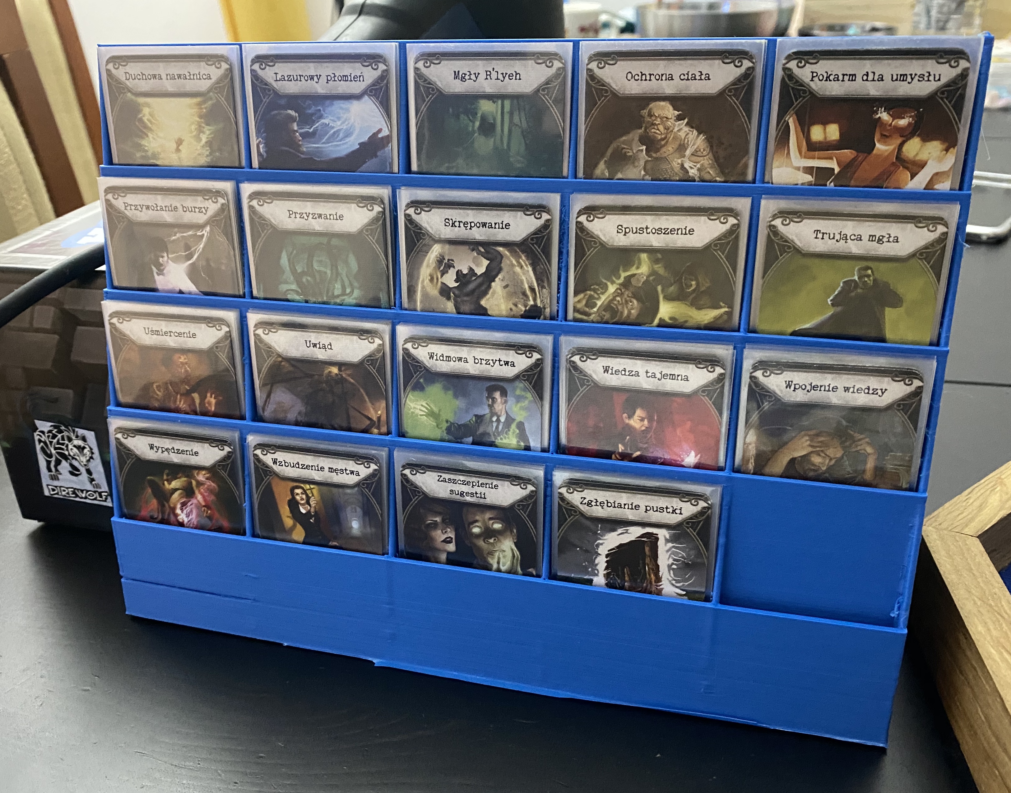 Card display for Mansion of Madness - FFG Yellow