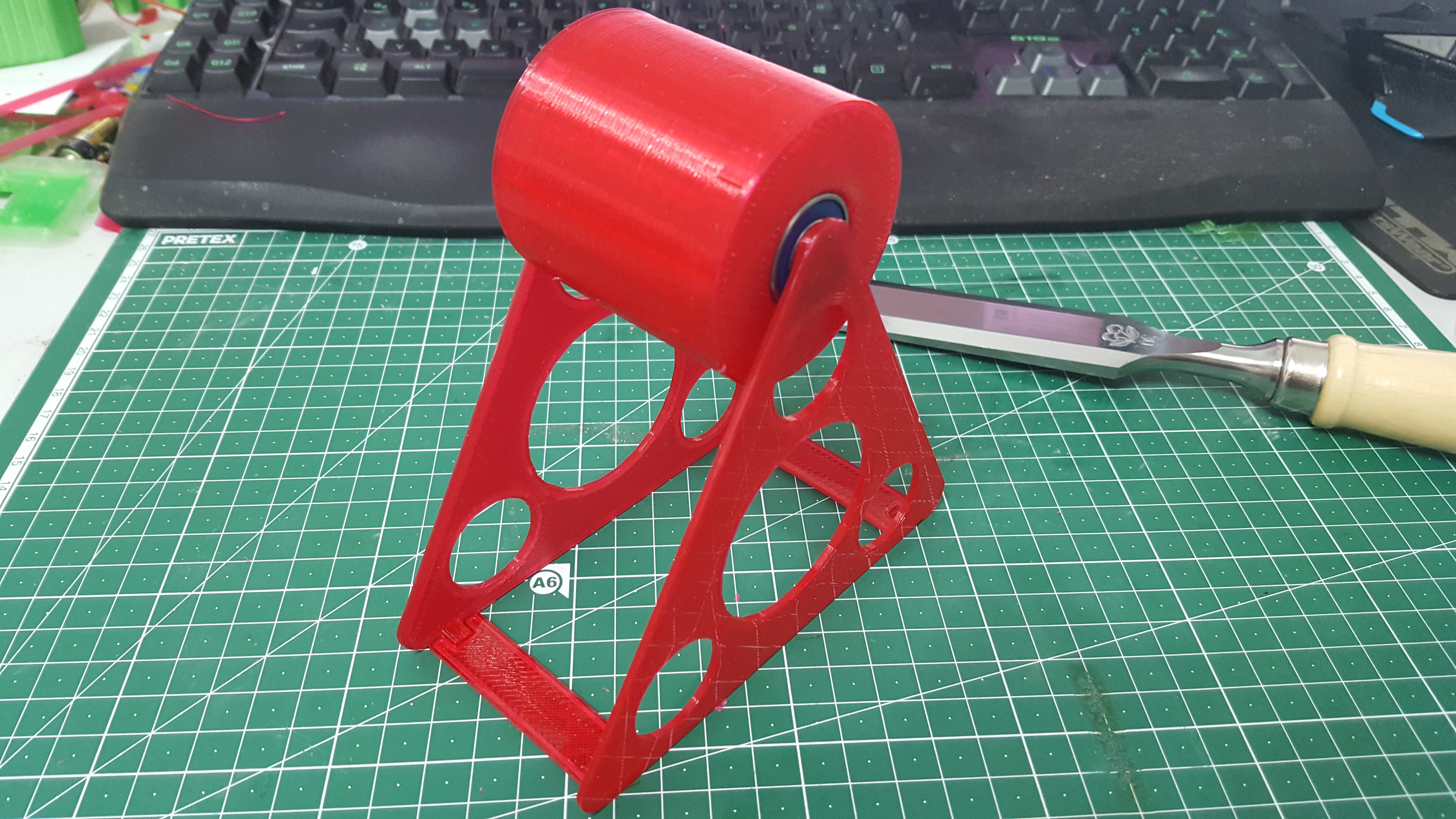 Simple Filament Holder Spool (Extendable) for Universal Skateboard Ball Bearing V1.0